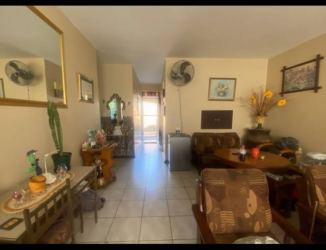 2 BEDROOM FLAT FOR SALE IN VANDERBIJLPARK CW 3